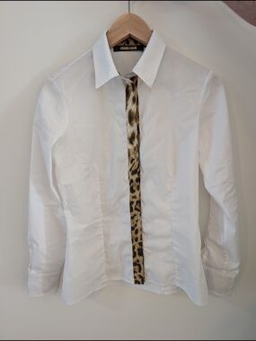 Roberto Cavalli | Y2K Women's White Button-Down Shirt with Leopard Print Trim